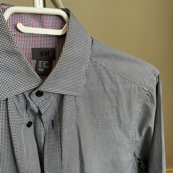 H&M Dress Shirt - Picture 4 of 4